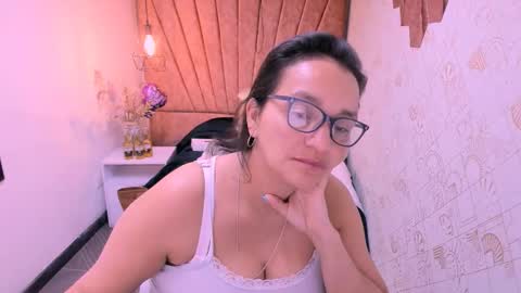 Snapshot of marylinmilf chatting on 28, 9, 2025 Marylin online show from 28, 9, 2025