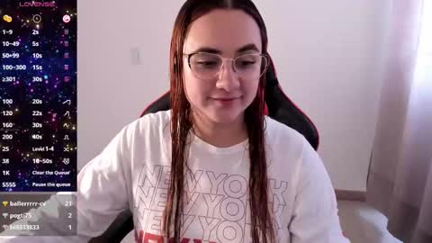 Dulce Maria online show from 22, 10, 2025