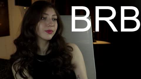 Mary Miller online show from 4, 3, 2026