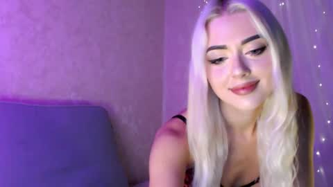 MaryVi online show from 18, 9, 2025