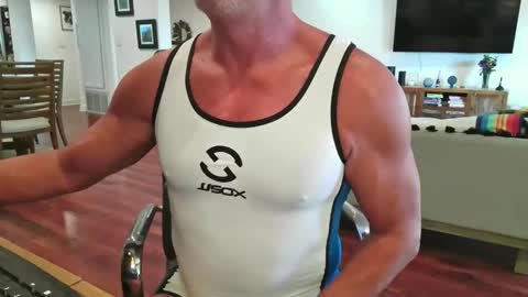 mascmuscle49 online show from 15, 1, 2026