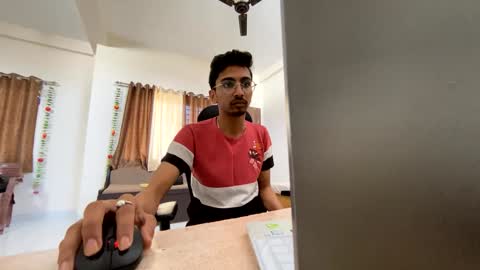 Mask Boy online show from 31, 12, 2024