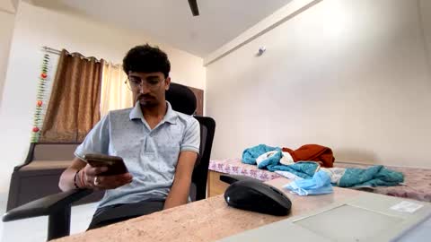 Mask Boy online show from 21, 2, 2025