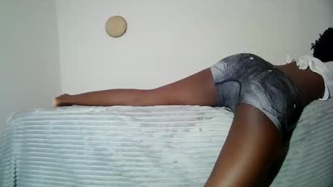 Snapshot of masked_shy_girl chatting on 10, 4, 2026 masked_shy_girl online show from 10, 4, 2026