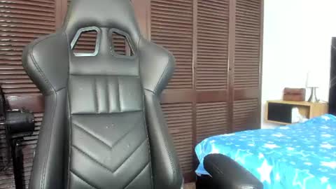 Snapshot of maskedgirl01 chatting on 18, 7, 2026 Scarlet online show from 18, 7, 2026