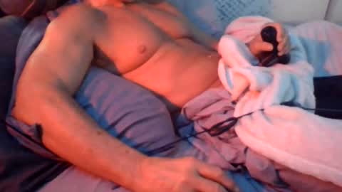 Snapshot of massageartist chatting on 18, 7, 2026 HappyZending online show from 18, 7, 2026