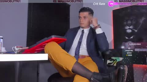 Snapshot of massimo_g chatting on 5, 1, 2025 I am Massimo online show from 5, 1, 2025