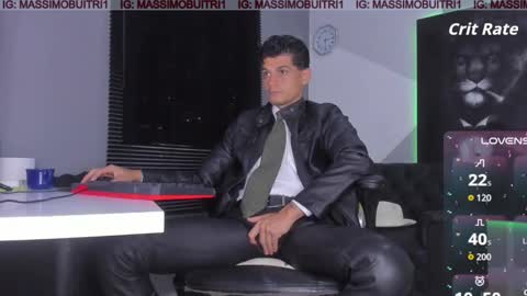 Snapshot of massimo_g chatting on 7, 11, 2025 I am Massimo online show from 7, 11, 2025