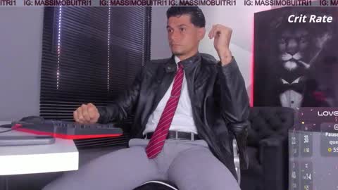 Snapshot of massimo_g chatting on 18, 11, 2025 I am Massimo online show from 18, 11, 2025