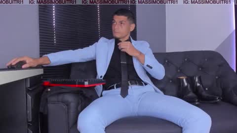 Snapshot of massimo_g chatting on 30, 11, 2025 I am Massimo online show from 30, 11, 2025