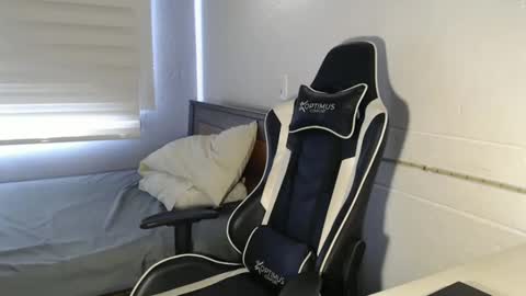 Snapshot of massimo_jiovano chatting on 7, 12, 2024 massimo online show from 7, 12, 2024