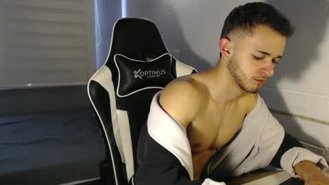 Snapshot of massimo_jiovano chatting on 9, 12, 2024 massimo online show from 9, 12, 2024