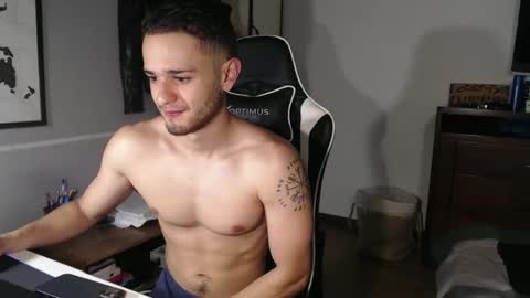 Snapshot of massimo_jiovano chatting on 10, 10, 2025 massimo online show from 10, 10, 2025