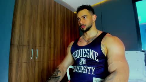 Snapshot of massimo_visconti chatting on 5, 4, 2026 massimo online show from 5, 4, 2026