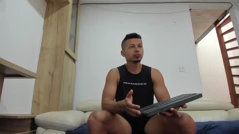 Snapshot of master4pigbitchslv chatting on 11, 1, 2025 Domi online show from 11, 1, 2025