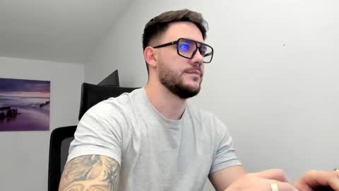 Snapshot of master_alexxxander chatting on 4, 12, 2025 Alex online show from 4, 12, 2025