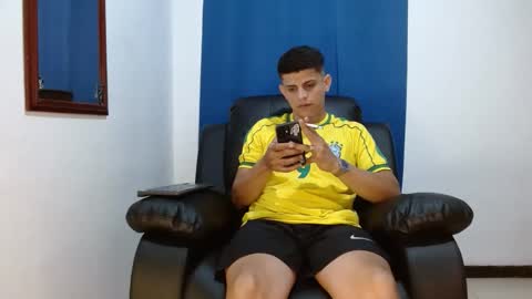 Snapshot of master_melo chatting on 5, 11, 2025 master melo online show from 5, 11, 2025