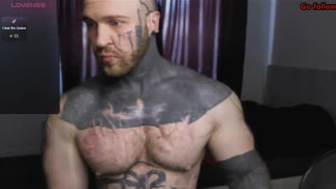Snapshot of master_oil chatting on 5, 5, 2026 Huge Alex online show from 5, 5, 2026