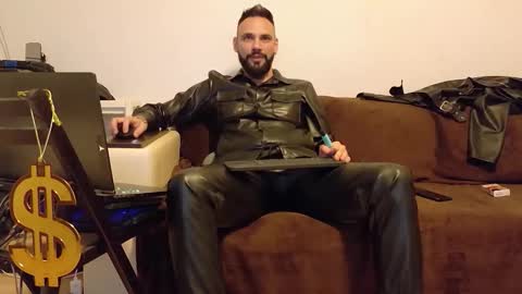 Snapshot of master_roberto333 chatting on 30, 11, 2025 SIR online show from 30, 11, 2025