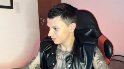 Snapshot of masterdave7 chatting on 22, 4, 2026 Dave online show from 22, 4, 2026