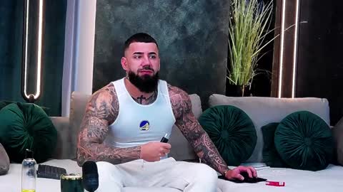 masterkingofmuscle online show from 22, 1, 2025