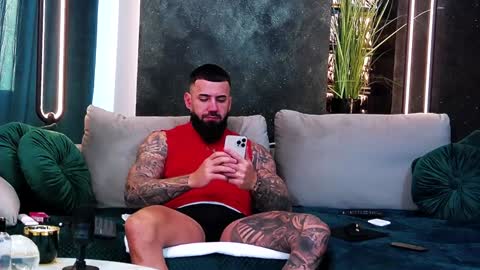 masterkingofmuscle online show from 30, 1, 2025