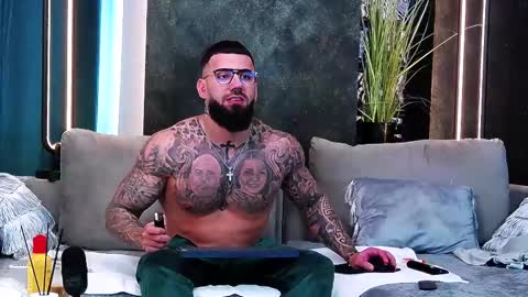 masterkingofmuscle online show from 3, 3, 2025