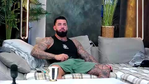 masterkingofmuscle online show from 4, 11, 2025