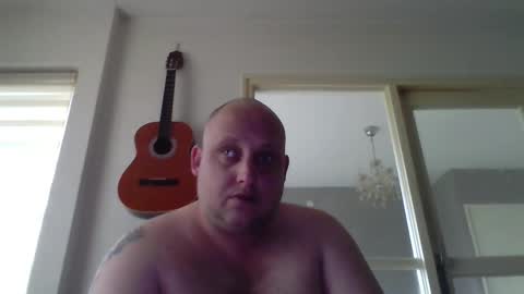 Snapshot of mastrubeertje1988 chatting on 10, 10, 2025 mastrubeertje1988 online show from 10, 10, 2025