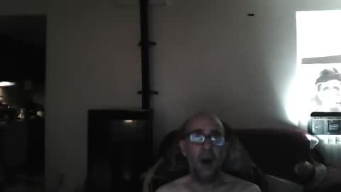 mat11efou online show from 9, 3, 2025