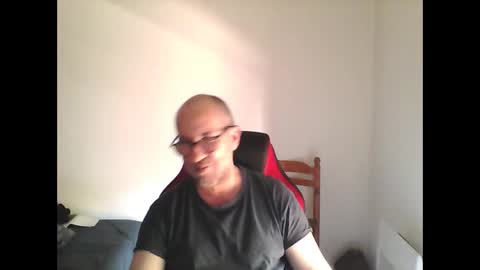 mat11efou online show from 14, 4, 2026