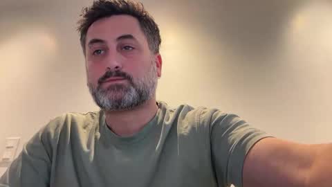 Snapshot of mat_johof chatting on 11, 3, 2025 mat_johof online show from 11, 3, 2025