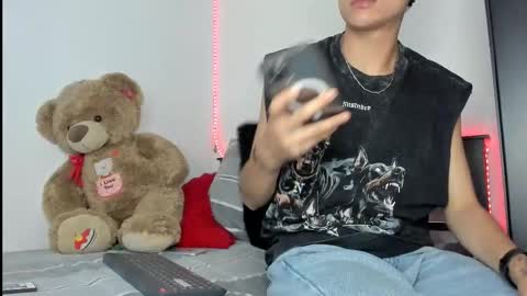 mateo_escobar online show from 8, 11, 2025