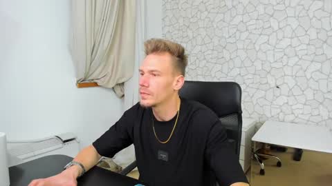 MateoBenjamin online show from 6, 1, 2025