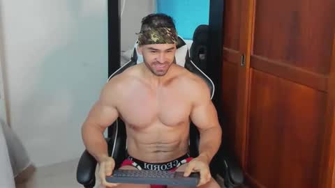 mathews_smith online show from 24, 10, 2025