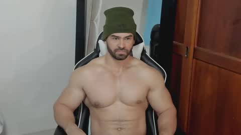 Snapshot of mathews_smith chatting on 2, 6, 2026 mathews_smith online show from 2, 6, 2026
