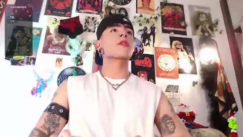 Snapshot of mathewth chatting on 30, 12, 2024 Mathew                        online show from 30, 12, 2024