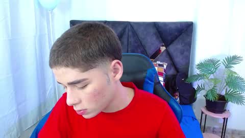 Snapshot of matiii18 chatting on 7, 10, 2025 Mati online show from 7, 10, 2025