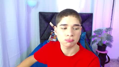 Snapshot of matiii18 chatting on 21, 10, 2025 Mati online show from 21, 10, 2025