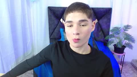 Snapshot of matiii18 chatting on 25, 10, 2025 Mati online show from 25, 10, 2025