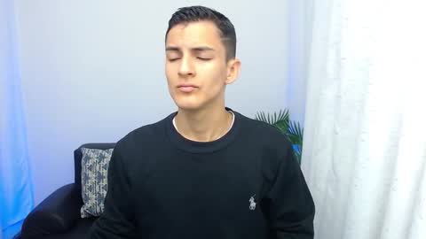 Snapshot of matiius18 chatting on 18, 10, 2025 Matias online show from 18, 10, 2025