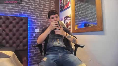 Snapshot of matteo12_ chatting on 7, 10, 2025 ---Matteo--- online show from 7, 10, 2025