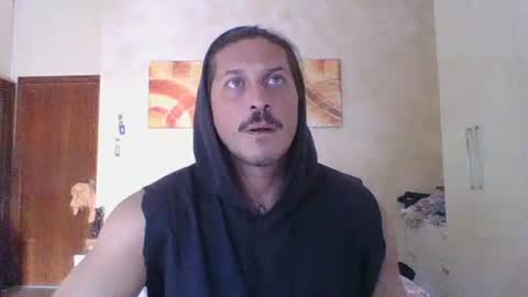 Snapshot of matteushh87 chatting on 7, 7, 2026 matteushh87 online show from 7, 7, 2026