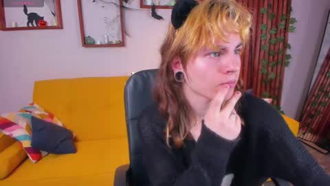 mattmarnee online show from 4, 11, 2025