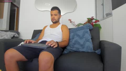 Snapshot of mattmeness chatting on 4, 11, 2025 MattMeness online show from 4, 11, 2025