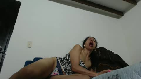 Snapshot of matturewet chatting on 5, 3, 2025 matturewet online show from 5, 3, 2025