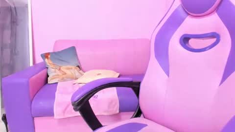 Snapshot of mature_bitch_monster_ass chatting on 13, 9, 2025 call me mommy online show from 13, 9, 2025