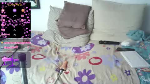 Snapshot of mature_couple_wild_2 chatting on 31, 1, 2025 DominikFrank online show from 31, 1, 2025