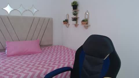 Martina online show from 8, 4, 2026