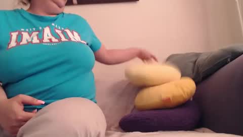 matureboobsbig online show from 18, 2, 2025